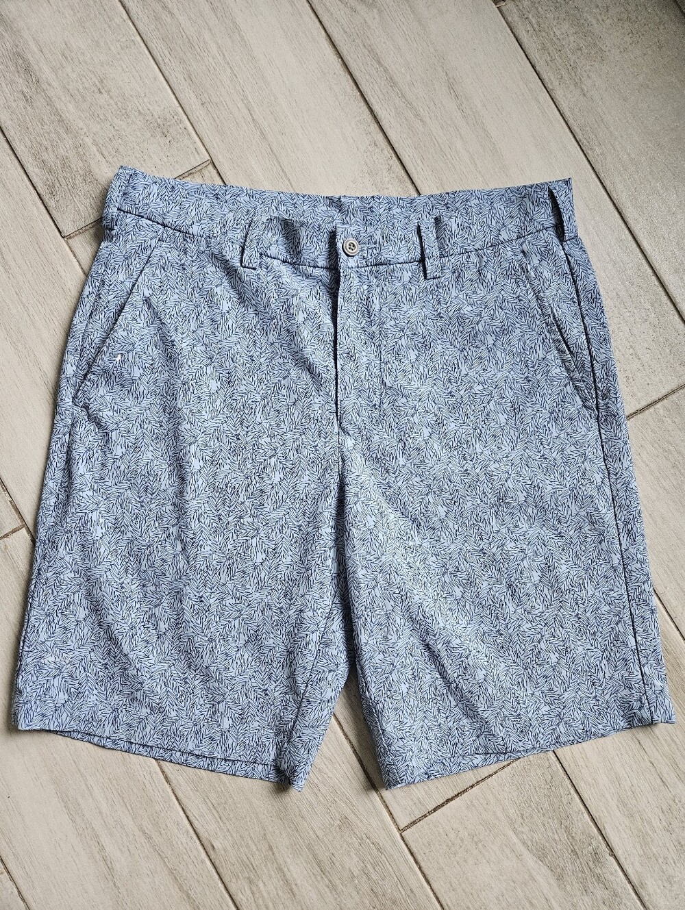 PGA Tour Light Blue Micro-Leaf Pattern Flat Front Shorts